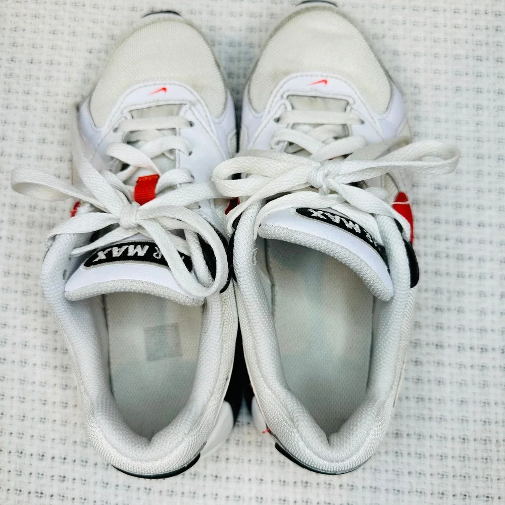 Nike Air Max IVO Kids Youth 4Y White Red Good 579995-101 Sneakers Sporty School‎